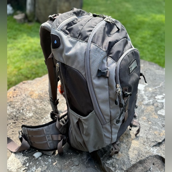 REI Lookout 40 backpack pack - Picture 1 of 9